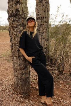 The Iris Textured Top -ROOLEE FASHION SHOP 7W4A9023