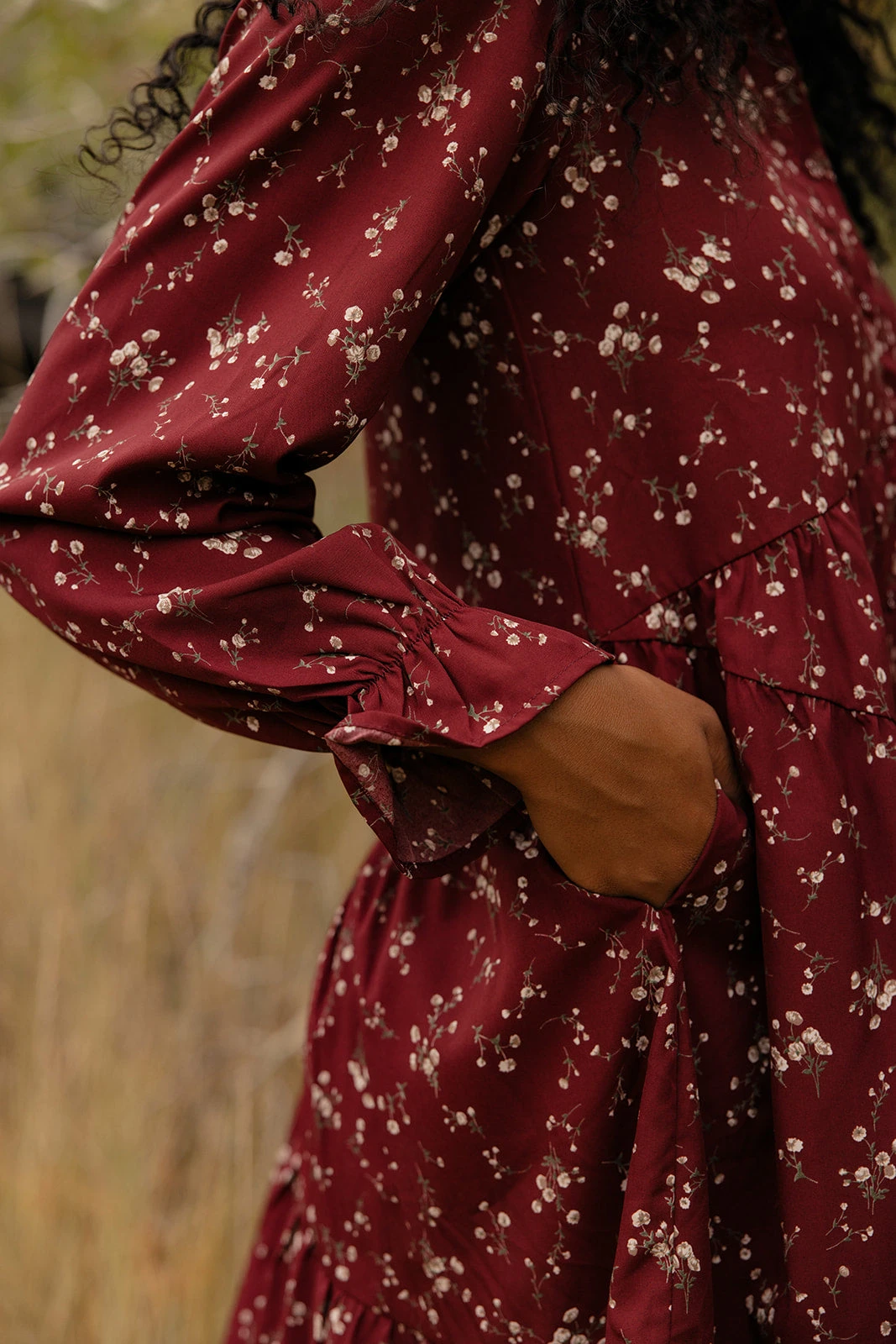 Floral Ruffle Sleeve Dress with Pockets and Functional Buttons 4 Floral Ruffle Sleeve Dress with Pockets and Functional Buttons - Image 2