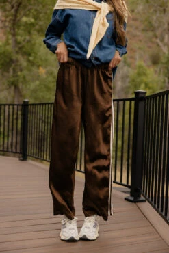 Relaxed Fit Brown Track Pants with Elastic Waistband -ROOLEE FASHION SHOP 7W4A9103