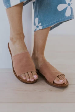 ROOLEE Karamelo Hand-Crafted Nappa Leather Sandal -ROOLEE FASHION SHOP 7W4A9127