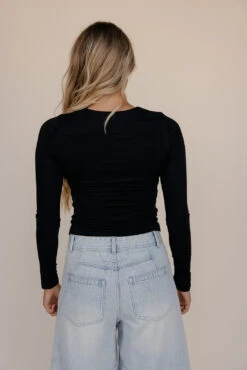 Fitted Long Sleeve Essential Tee - Chic Wardrobe Staple 19 Fitted Long Sleeve Essential Tee - Chic Wardrobe Staple -ROOLEE FASHION SHOP 7W4A9391