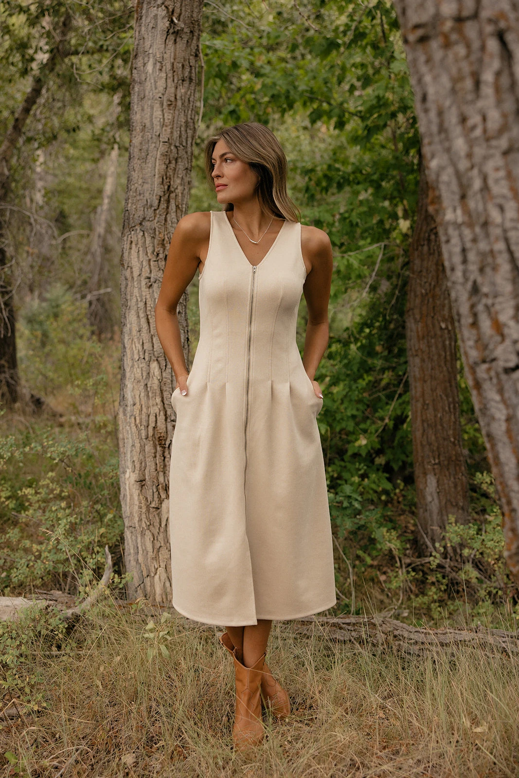 Tan Suede Midi Dress - Western Style Zip Front with Pockets 6 Tan Suede Midi Dress - Western Style Zip Front with Pockets - Image 4