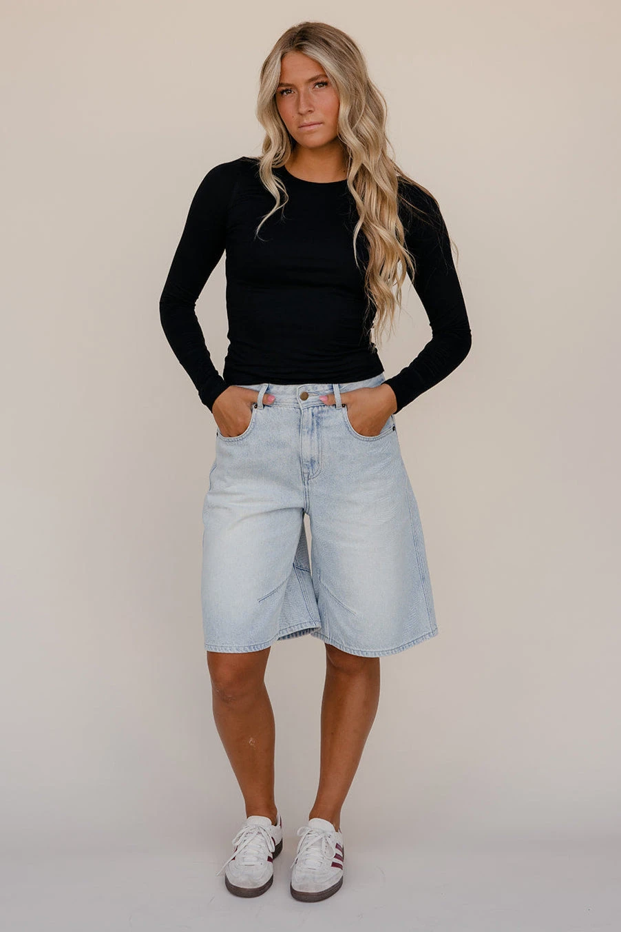 Fitted Long Sleeve Essential Tee - Chic Wardrobe Staple 6 Fitted Long Sleeve Essential Tee - Chic Wardrobe Staple - Image 4