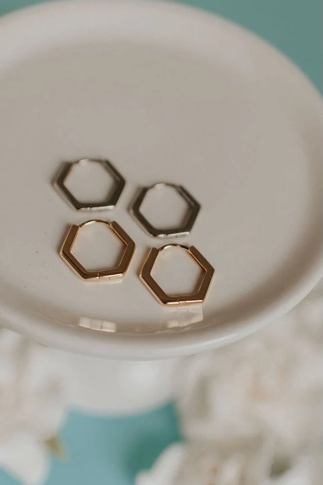 Hypoallergenic Hexagon Huggie Earrings in Gold and Silver 5 Hypoallergenic Hexagon Huggie Earrings in Gold and Silver - Image 3