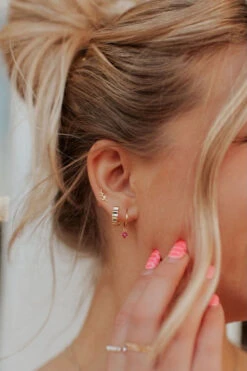 Margot Hoops -ROOLEE FASHION SHOP DSC 3879 37513897 30a2 4c2e a138 4f866ec8811b