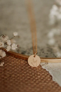 ASL I Love You Sign Language Disc Necklace - Gold Plated 10 ASL I Love You Sign Language Disc Necklace - Gold Plated -ROOLEE FASHION SHOP DSC 9195 10b8f4a7 0293 4fb3 af15 288e433eb6a8
