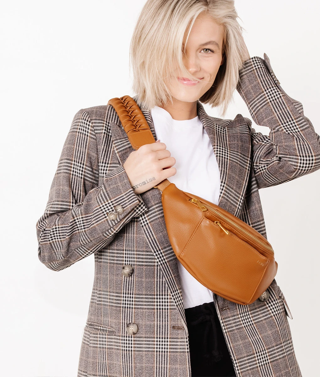 Fawn Design Fishtail Braid Messenger Strap - Brown Short 7 Fawn Design Fishtail Braid Messenger Strap - Brown Short - Image 5