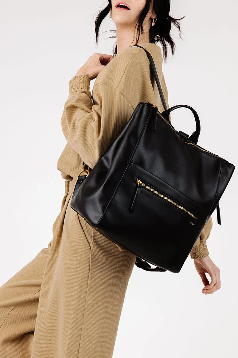 Fawn Square Diaper Bag in Matte Black - Minimalist Backpack & Messenger 4 Fawn Square Diaper Bag in Matte Black - Minimalist Backpack & Messenger - Image 2