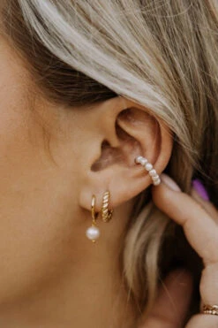 Gold Vermeil Twist Hoop Earrings - Hypoallergenic Brooklyn Hoops 15 Gold Vermeil Twist Hoop Earrings - Hypoallergenic Brooklyn Hoops -ROOLEE FASHION SHOP IMG 3918 26eb412d b0fd 4692 8792 ae5bbaa9d99c