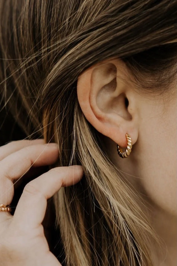 Gold Vermeil Twist Hoop Earrings - Hypoallergenic Brooklyn Hoops 3 Gold Vermeil Twist Hoop Earrings - Hypoallergenic Brooklyn Hoops