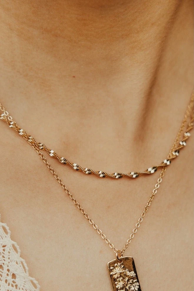 Amelia 18k Gold Filled Twist Necklace - Dainty 3mm Layering Chain 6 Amelia 18k Gold Filled Twist Necklace - Dainty 3mm Layering Chain - Image 4