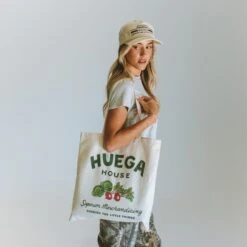 Huega House Sustainable Canvas Tote Bag for Everyday Carry 9 Huega House Sustainable Canvas Tote Bag for Everyday Carry -ROOLEE FASHION SHOP L1030597