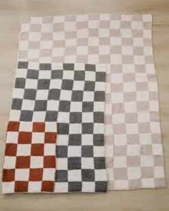 Checkered Plush Blanket - Ultra Soft Charcoal Throw for All Ages -ROOLEE FASHION SHOP NEP 8464 websize