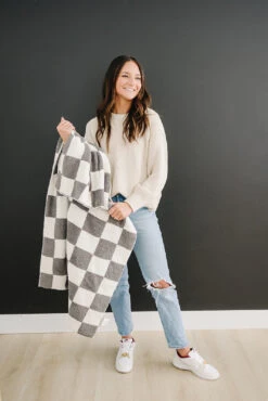 Checkered Plush Blanket - Ultra Soft Charcoal Throw for All Ages