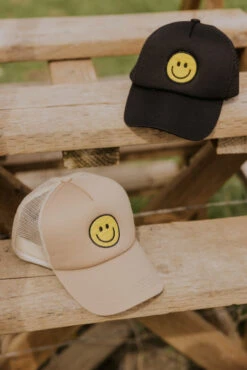 Smiley Face Trucker Hat - Retro Mesh Back Adjustable Snapback Cap