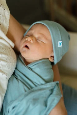 Little Unicorn Harbor Stretch Knit Swaddle and Hat Set -ROOLEE FASHION SHOP UB3505 UC1405 UB3301 UC1405 27617