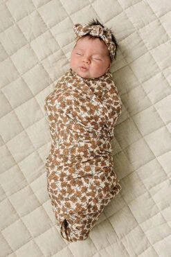 Bamboo Stretch Swaddle Blanket - Cream Magnolia Ultra-Soft Baby Wrap