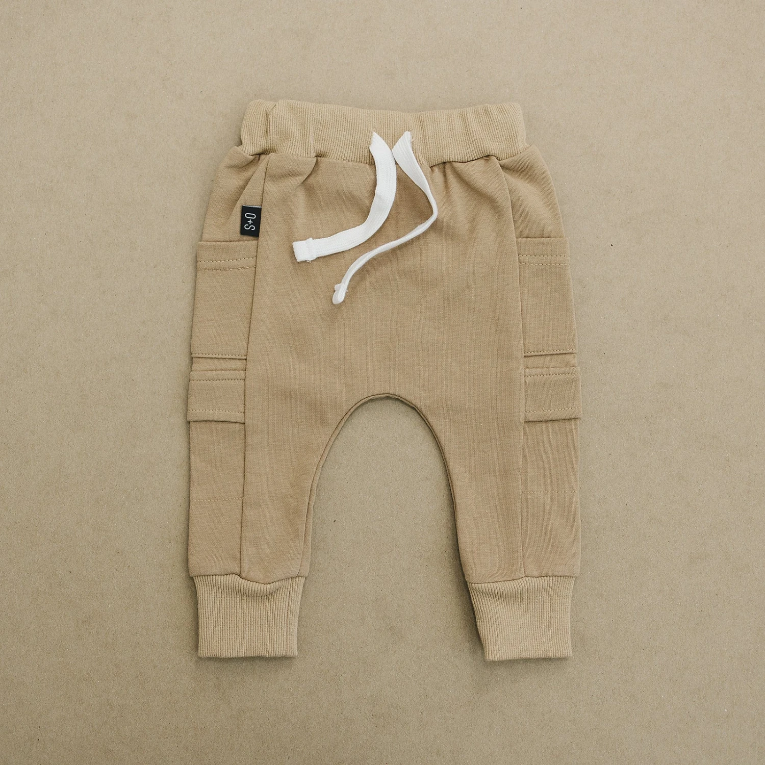 Kids Fleece Joggers - Warm Cargo Style Sweatpants 6 Kids Fleece Joggers - Warm Cargo Style Sweatpants - Image 4