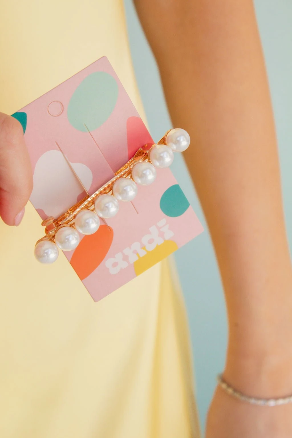 Classic Pearl Barrette - Elegant 8-Pearl French Hair Clip 4 Classic Pearl Barrette - Elegant 8-Pearl French Hair Clip - Image 2