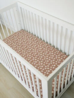 Daisy Muslin Crib Sheet - Breathable 100% Cotton Baby Bedding